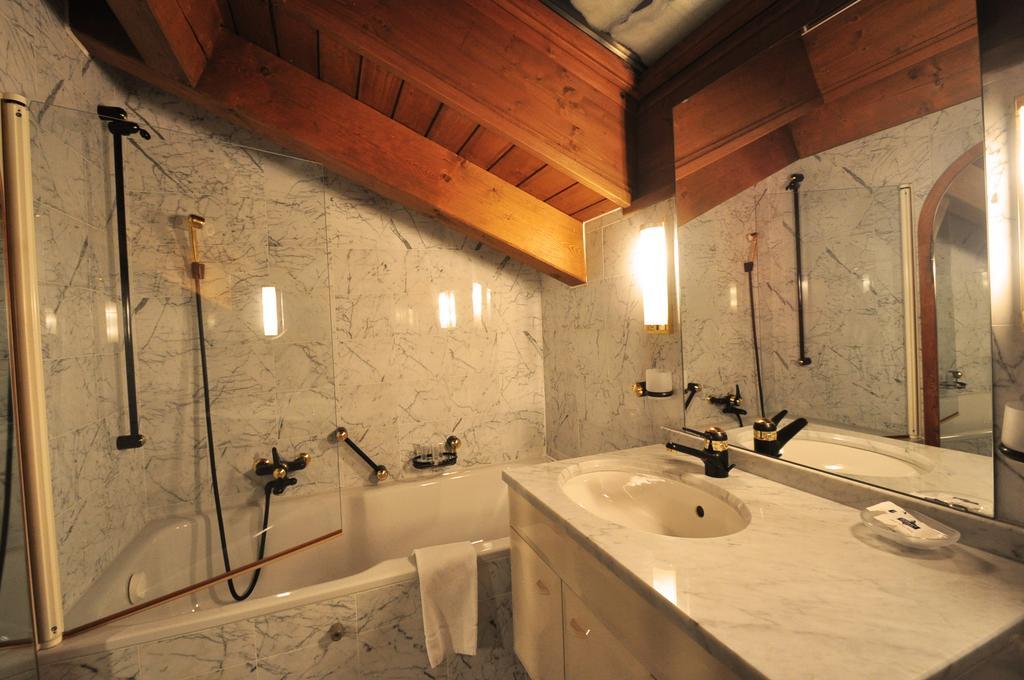 Haus Tiefbach - Apartment Cervino Zermatt Extérieur photo