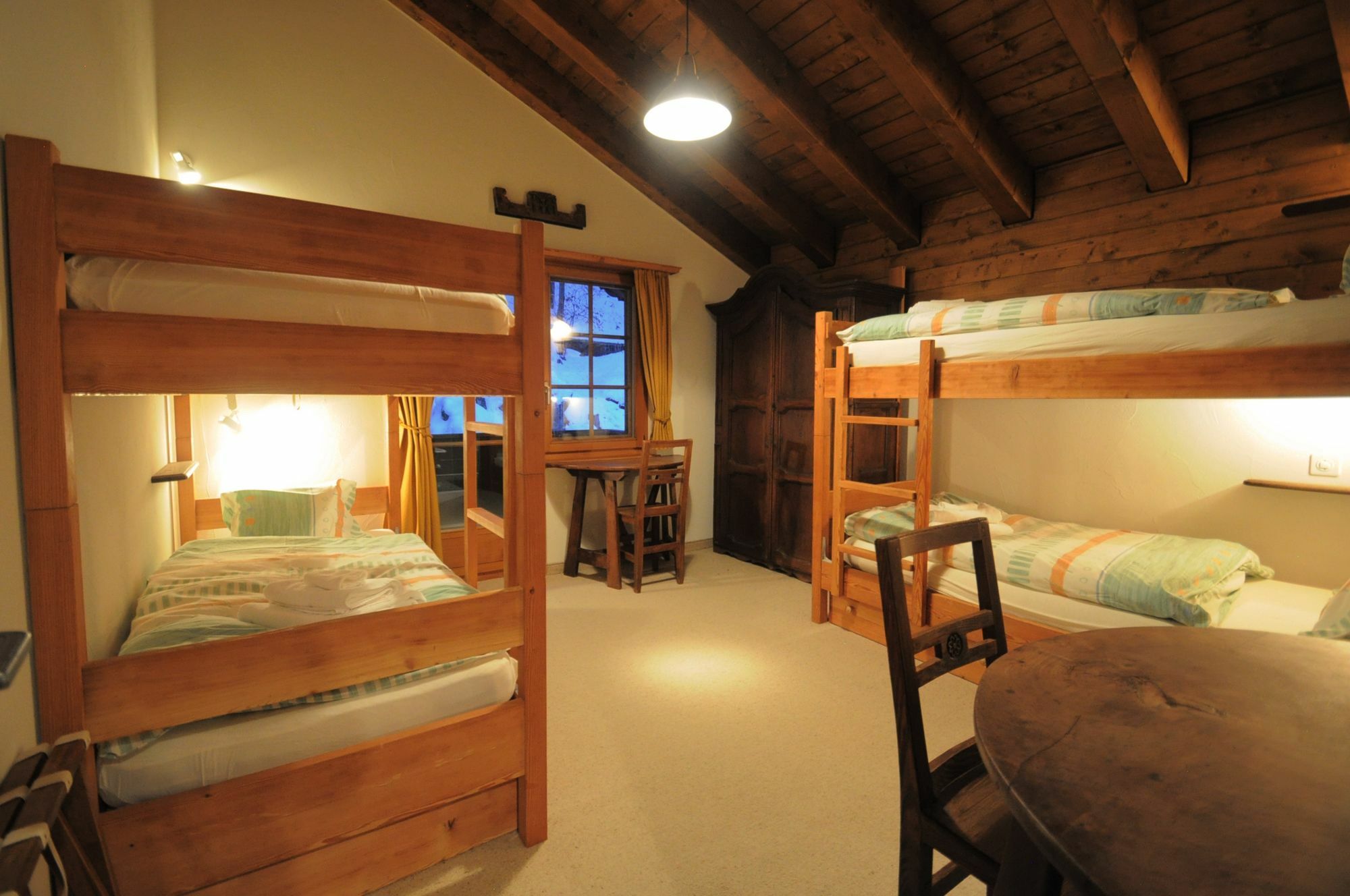Haus Tiefbach - Apartment Cervino Zermatt Extérieur photo