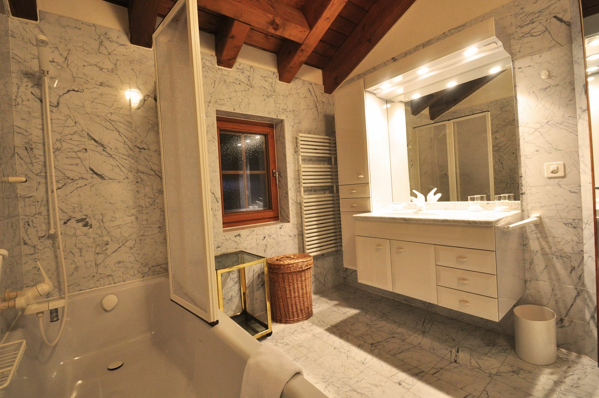 Haus Tiefbach - Apartment Cervino Zermatt Extérieur photo
