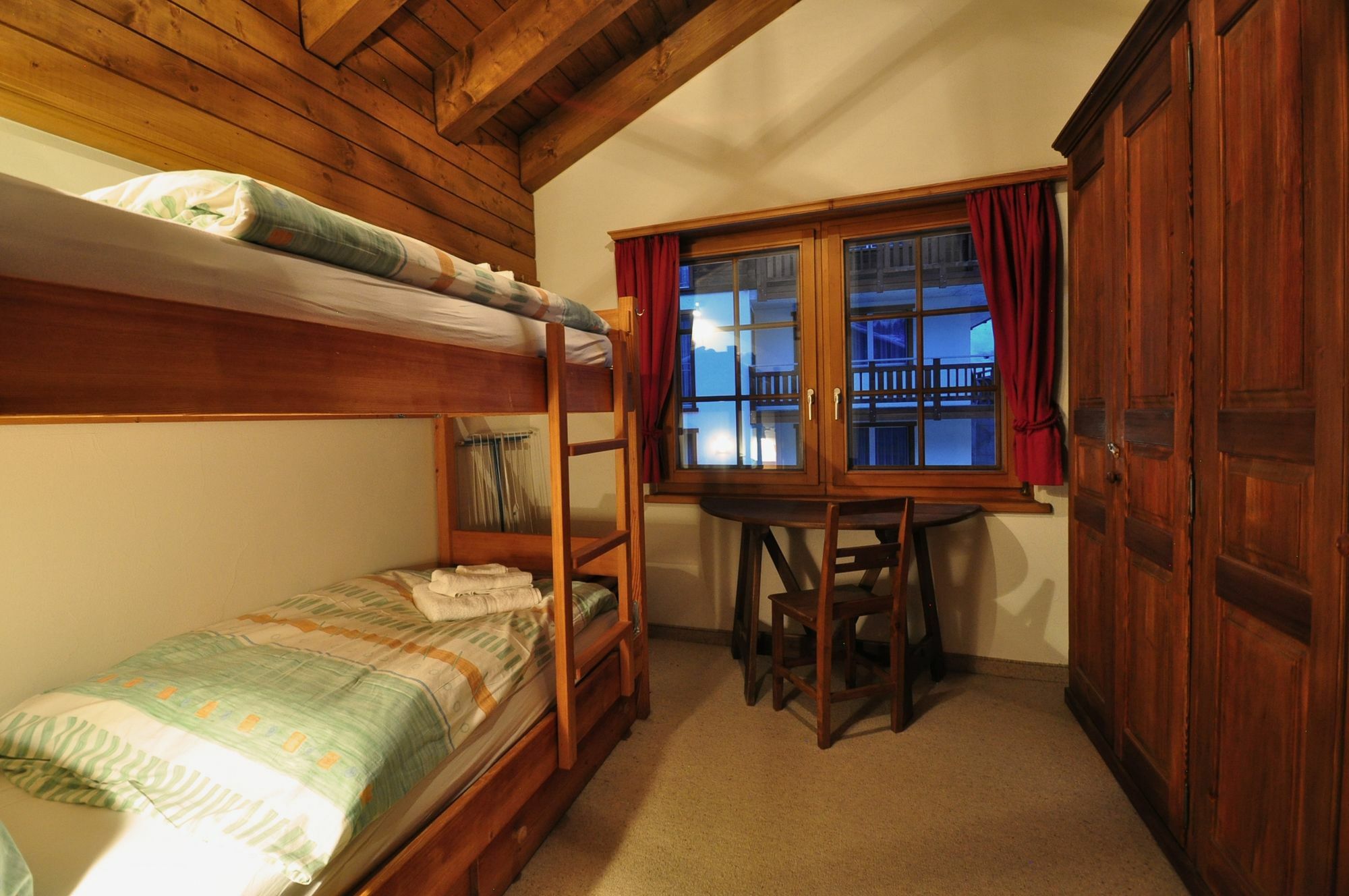 Haus Tiefbach - Apartment Cervino Zermatt Extérieur photo